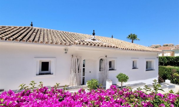 Villa - Wiederverkauf - Marbella - Elviria