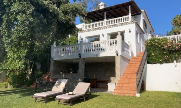 Villa - Wiederverkauf - Marbella - Elviria