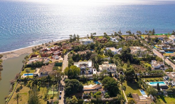 Villa - Wiederverkauf - Marbella - Guadalmina Baja