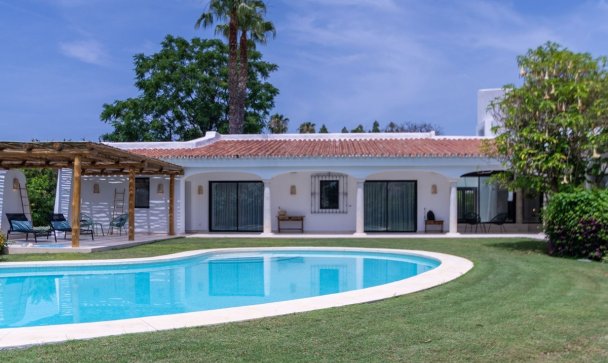 Villa - Wiederverkauf - Marbella - Guadalmina Baja