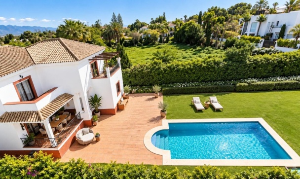Villa - Wiederverkauf - Marbella - Guadalmina Baja