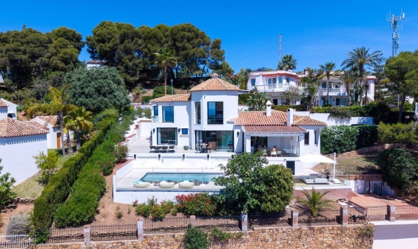 Villa - Wiederverkauf - Marbella - Hacienda Las Chapas