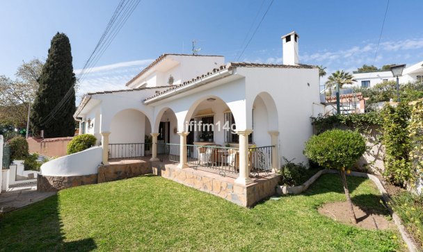 Villa - Wiederverkauf - Marbella - La Campana