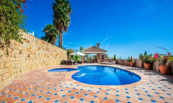 Villa - Wiederverkauf - Marbella - La Mairena