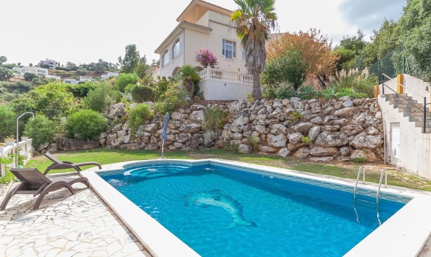 Villa - Wiederverkauf - Marbella - La Mairena