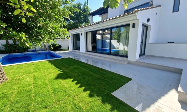 Villa - Wiederverkauf - Marbella - Marbella Centro