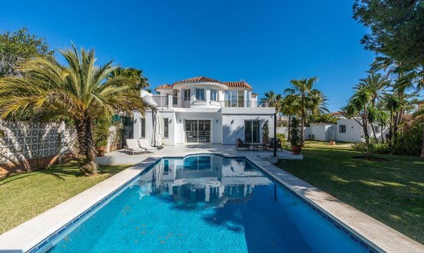Villa - Wiederverkauf - Marbella - Marbesa