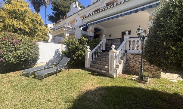 Villa - Wiederverkauf - Marbella - Nueva Andalucía