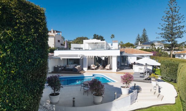 Villa - Wiederverkauf - Marbella - Nueva Andalucía