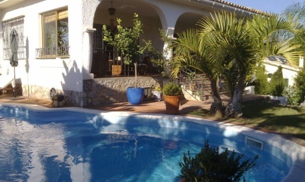Villa - Wiederverkauf - Marbella - Nueva Andalucía