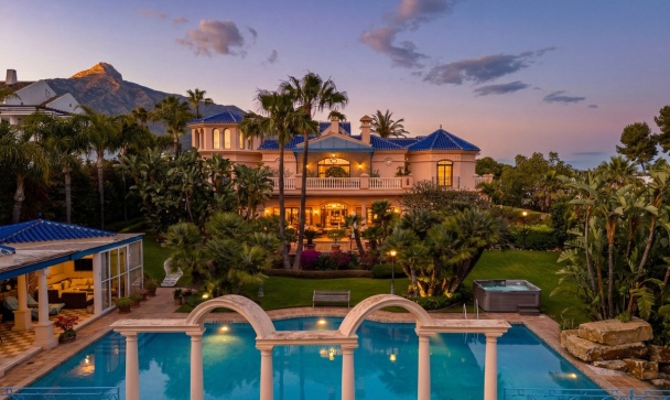 Villa - Wiederverkauf - Marbella - Nueva Andalucía