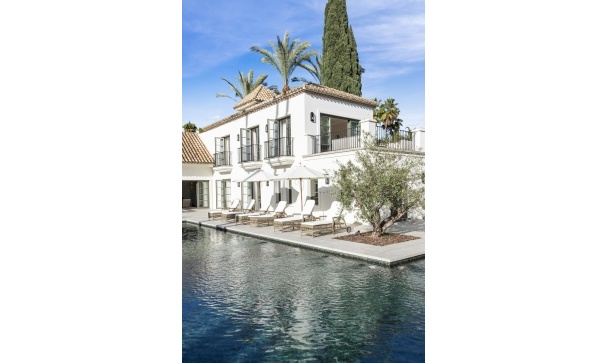 Villa - Wiederverkauf - Marbella - Nueva Andalucía
