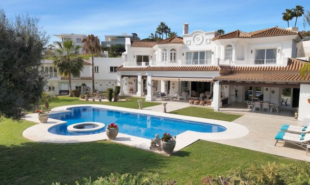 Villa - Wiederverkauf - Marbella - Nueva Andalucía