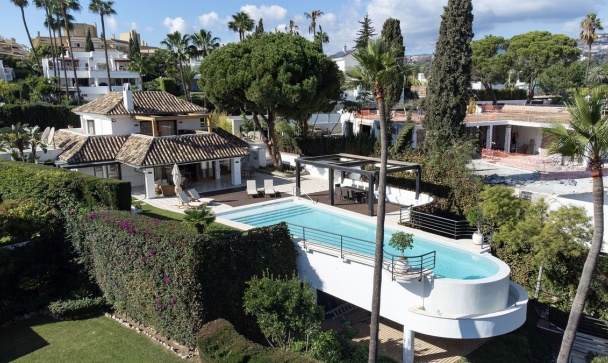 Villa - Wiederverkauf - Marbella - Nueva Andalucía