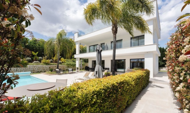 Villa - Wiederverkauf - Marbella - Nueva Andalucía
