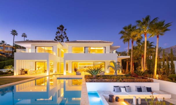 Villa - Wiederverkauf - Marbella - Nueva Andalucía