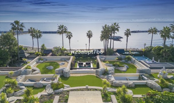Villa - Wiederverkauf - Marbella - Puerto Banús