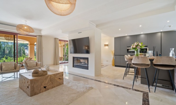 Villa - Wiederverkauf - Marbella - Puerto Banús