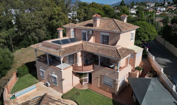 Villa - Wiederverkauf - Marbella - San Pedro de Alcántara