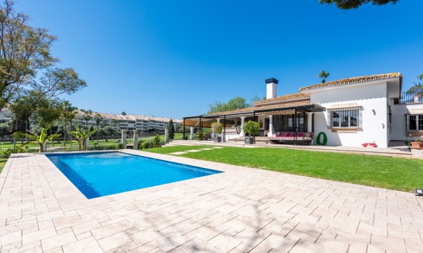 Villa - Wiederverkauf - Marbella - San Pedro de Alcántara