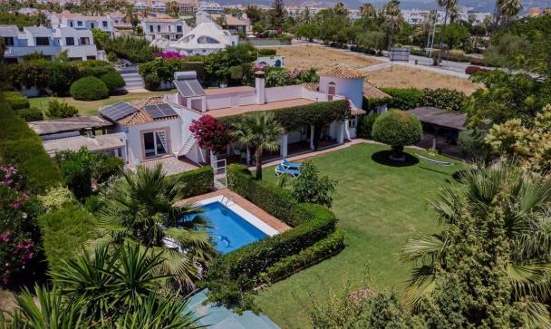 Villa - Wiederverkauf - Marbella - San Pedro de Alcántara