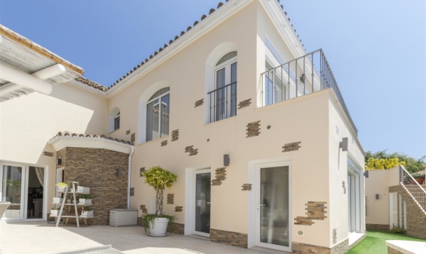 Villa - Wiederverkauf - Marbella - San Pedro de Alcántara