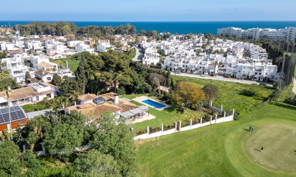 Villa - Wiederverkauf - Marbella - San Pedro de Alcántara