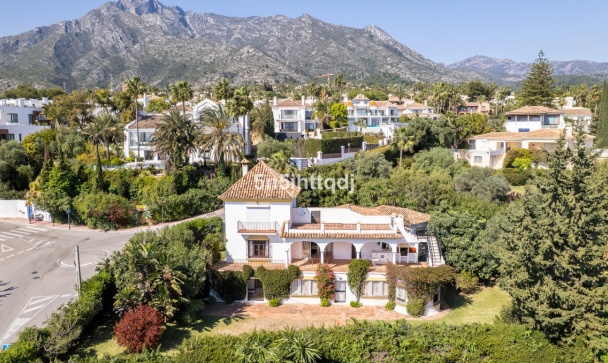 Villa - Wiederverkauf - Marbella - The Golden Mile