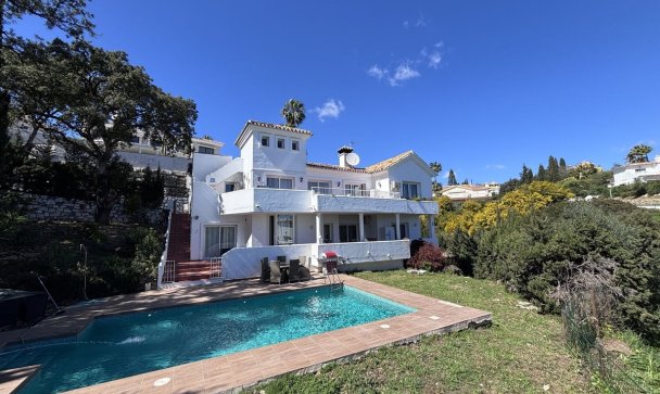 Villa - Wiederverkauf - Mijas - Calahonda