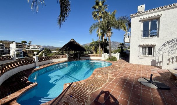 Villa - Wiederverkauf - Mijas - Cerros del Aguila