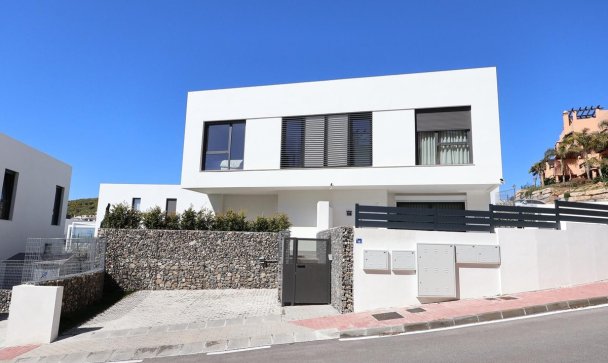 Villa - Wiederverkauf - Mijas - Riviera del Sol