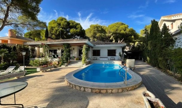 Villa - Wiederverkauf - Orihuela - Campoamor