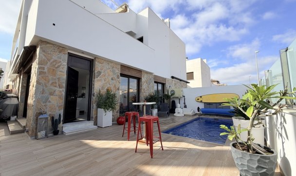 Villa - Wiederverkauf - Orihuela - Lomas de Cabo Roig