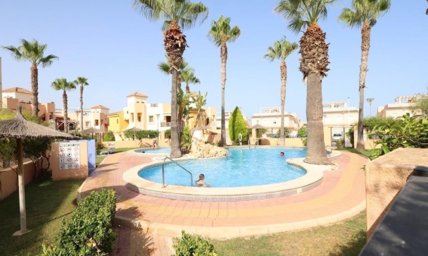 Villa - Wiederverkauf - Orihuela - Los Altos