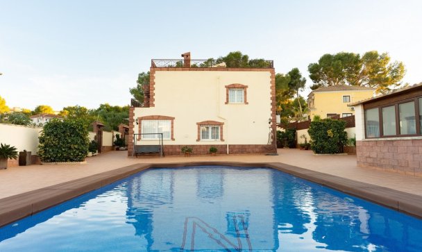 Villa - Wiederverkauf - Orihuela - Los Balcones