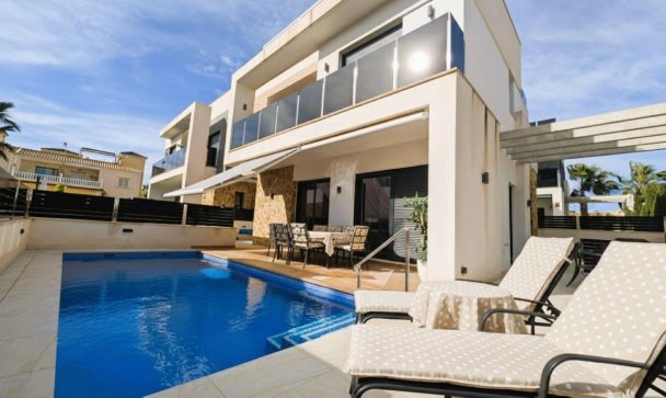 Villa - Wiederverkauf - Orihuela - Los Dolses