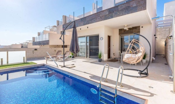 Villa - Wiederverkauf - Orihuela - Orihuela Costa