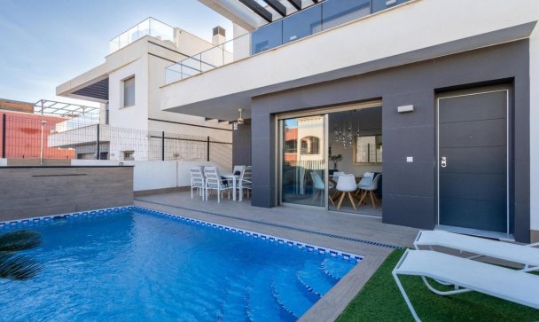 Villa - Wiederverkauf - Orihuela - Orihuela Costa