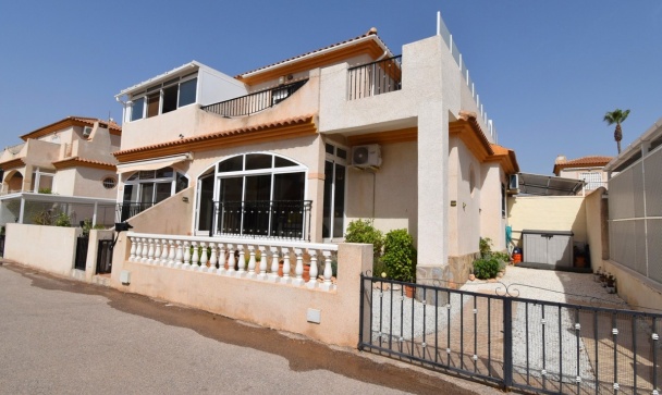 Villa - Wiederverkauf - Orihuela - Playa Flamenca