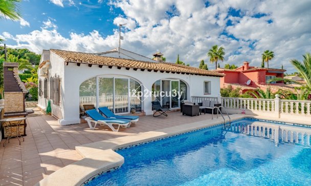 Villa - Wiederverkauf - Teulada - Moraira