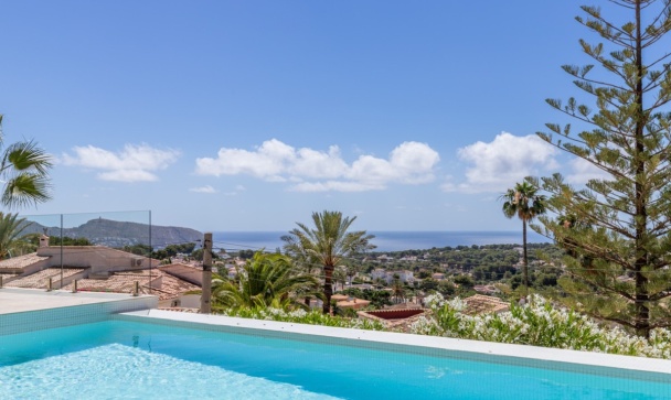 Villa - Wiederverkauf - Teulada - Moraira
