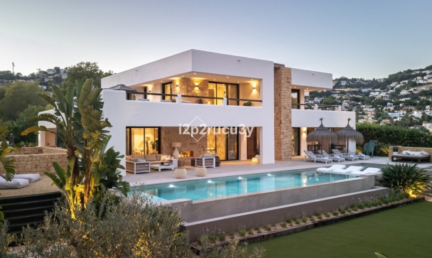 Villa - Wiederverkauf - Teulada - Moraira