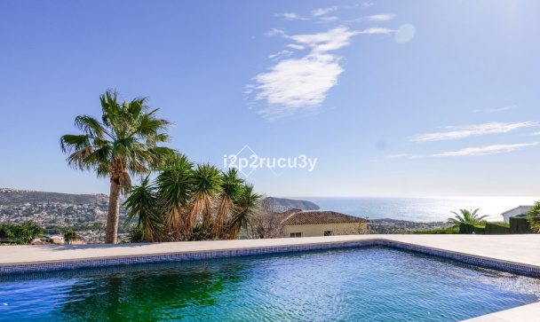 Villa - Wiederverkauf - Teulada - Moraira