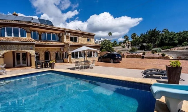 Villa - Wiederverkauf - Teulada - Moraira