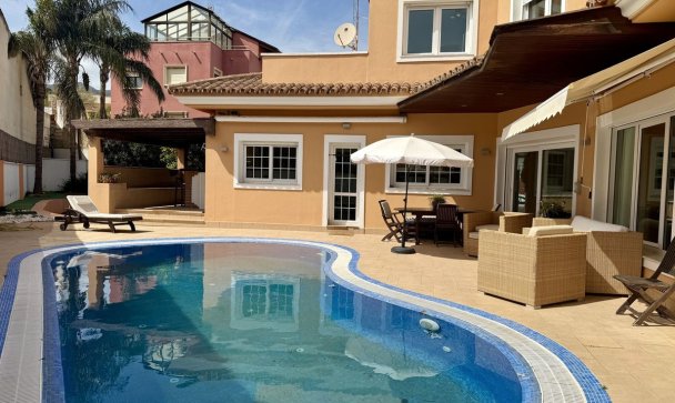 Villa - Wiederverkauf - Torremolinos - Playamar