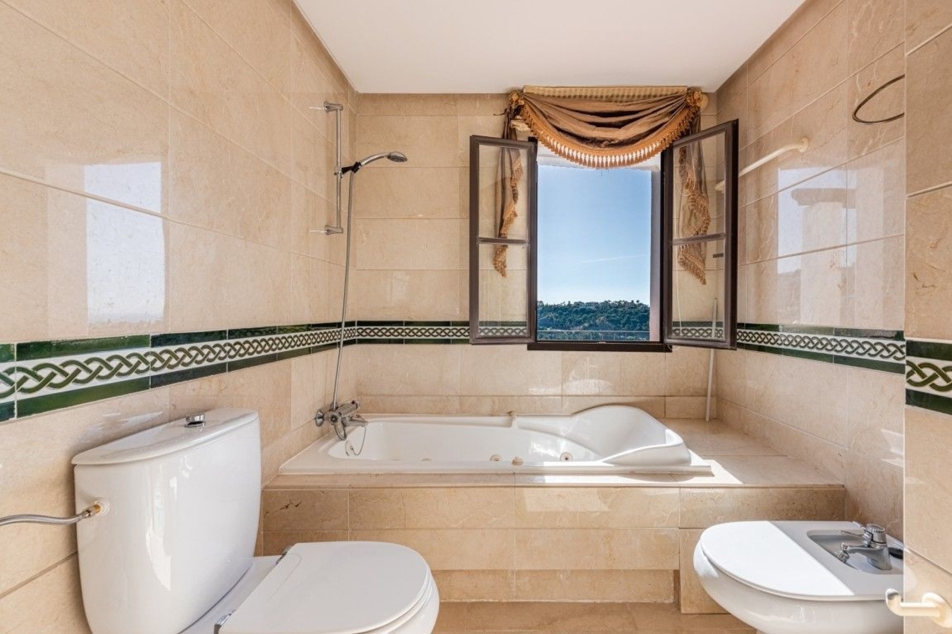 Wiederverkauf - apartment - Benahavís - Benahavís Centro
