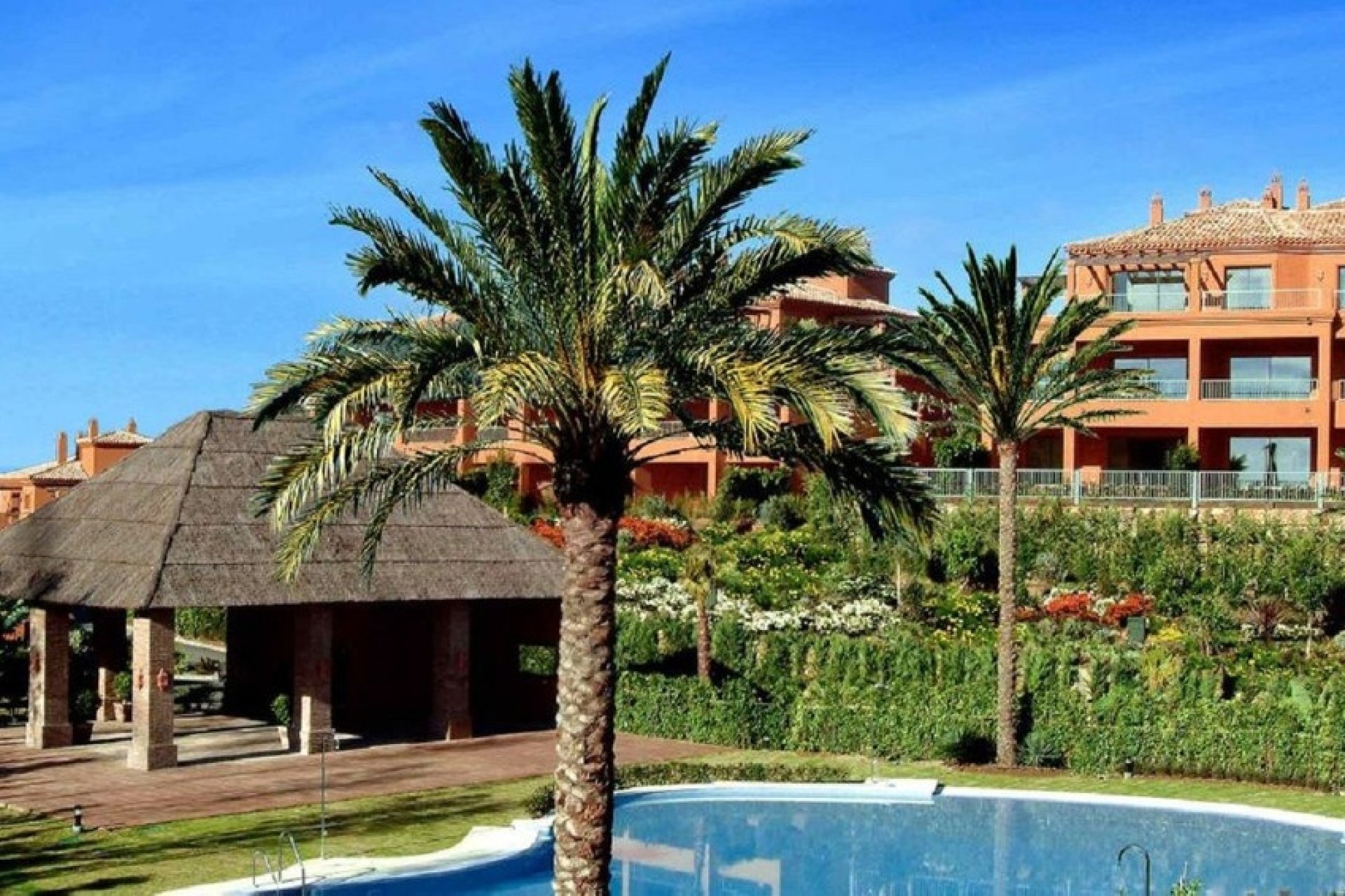 Wiederverkauf - apartment - Estepona - Atalaya