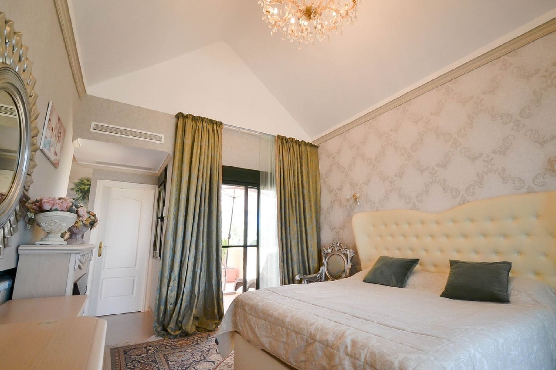 Wiederverkauf - apartment - Estepona - Atalaya