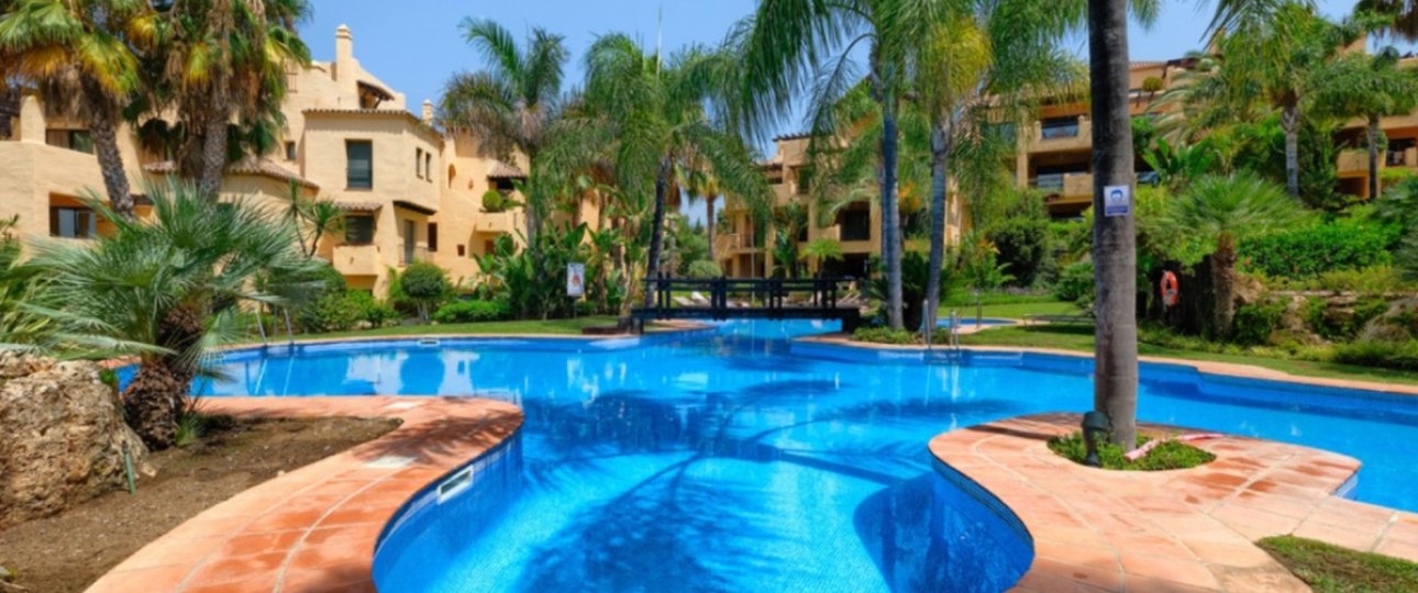 Wiederverkauf - apartment - Estepona - Atalaya