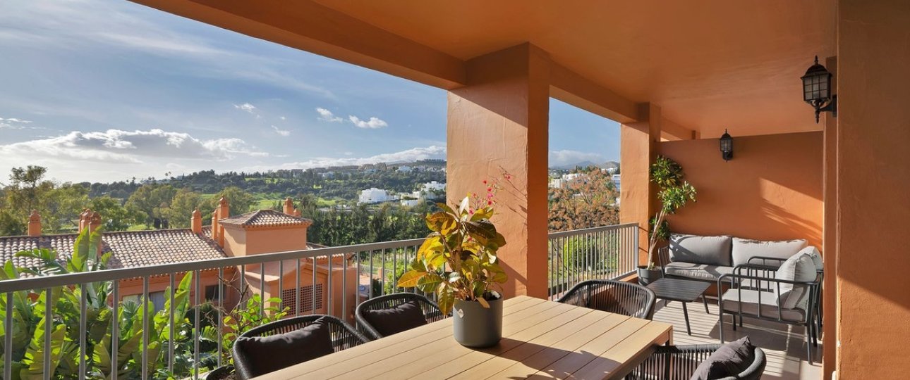 Wiederverkauf - apartment - Estepona - Atalaya
